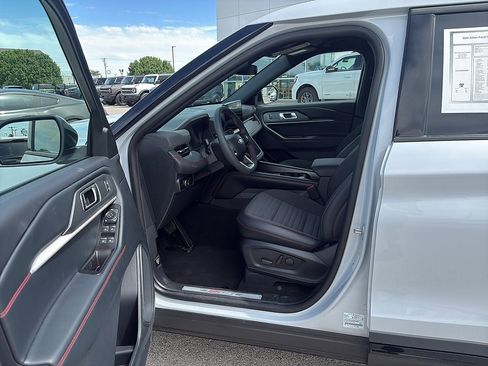 Used 2026 Ford Explorer ST-Line AWD/4WD image 15