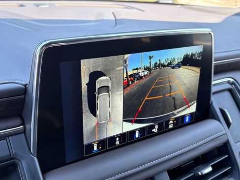 Used 2024 Chevrolet Tahoe Z71 w/ Luxury Package image 21