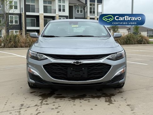 Used 2023 Chevrolet Malibu RS FWD image 2