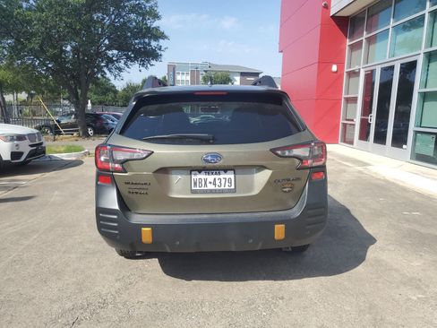Used 2025 Subaru Outback Wilderness AWD/4WD image 5