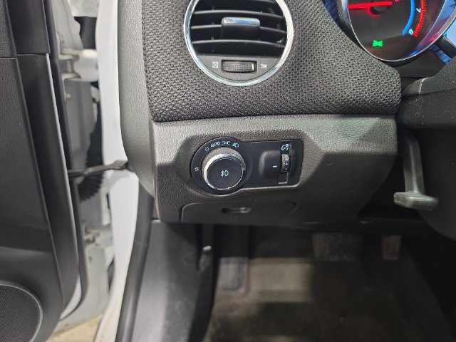 Used 2011 Chevrolet Cruze LTZ FWD image 13