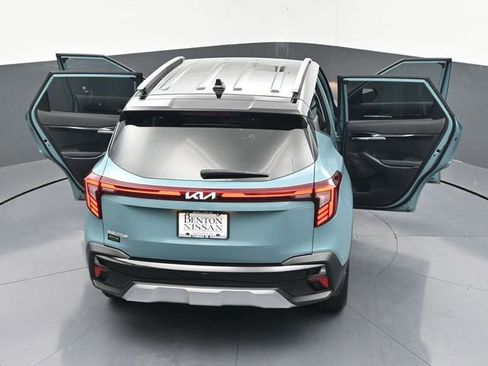 Used 2025 Kia Seltos S image 45