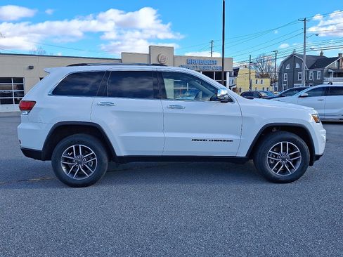 Used 2021 Jeep Grand Cherokee Limited image 8
