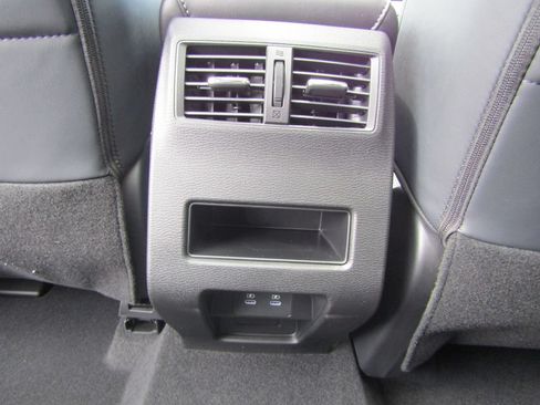 Used 2026 Mitsubishi Outlander SE FWD image 31