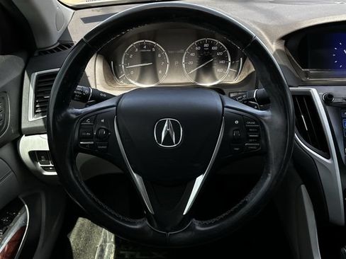 Used 2017 Acura TLX FWD image 13