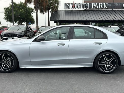 Used 2022 Mercedes-Benz C 300 4MATIC Sedan image 5