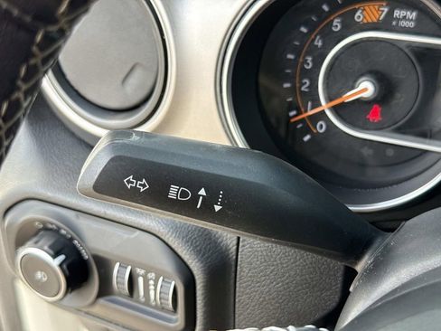 Used 2021 Jeep Wrangler Unlimited Sport AWD/4WD image 36
