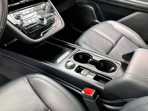 Used 2022 Lincoln Corsair AWD w/ Equipment Group 101A image 15