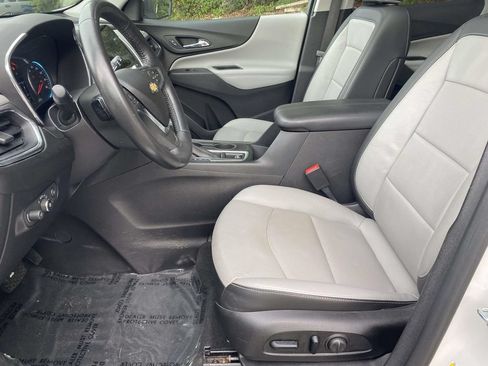 Used 2018 Chevrolet Equinox Premier FWD image 14