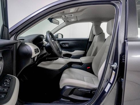 Used 2023 Honda HR-V LX image 19
