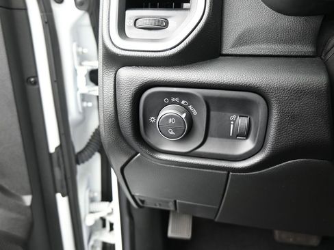 Used 2024 RAM 2500 Big Horn image 34