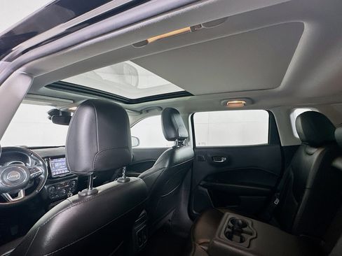 Used 2021 Jeep Compass Limited w/ Sun and Sound Group image 27