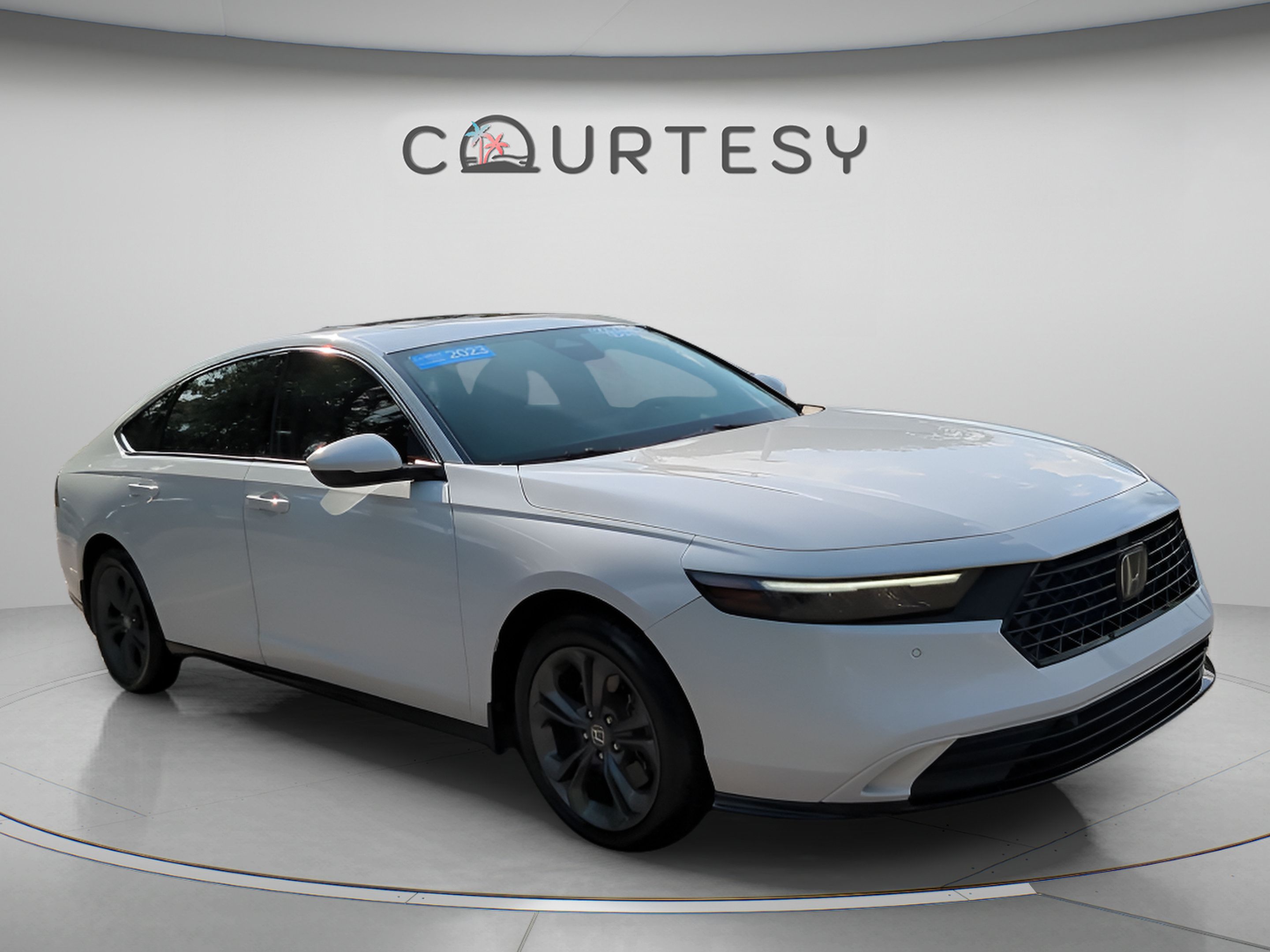Used 2023 Honda Accord EX-L image 9