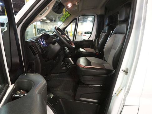 Used 2023 RAM ProMaster 3500 w/ Driver Convenience Group image 9