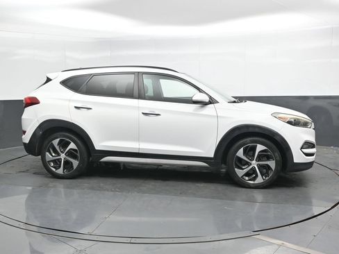 Used 2017 Hyundai Tucson Limited w/ Limited Ultimate Package 03 AWD/4WD image 3