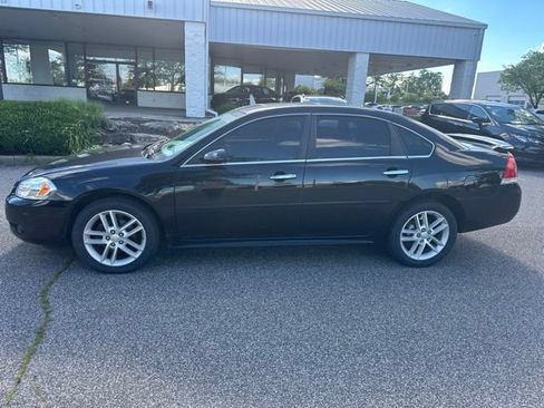 Used 2012 Chevrolet Impala LTZ FWD image 2