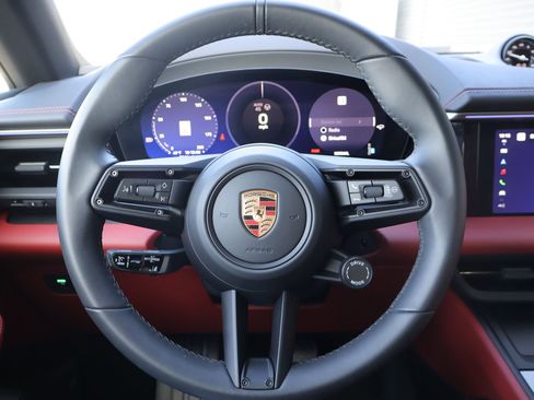 Certified 2025 Porsche Macan 4 Electric AWD/4WD image 16