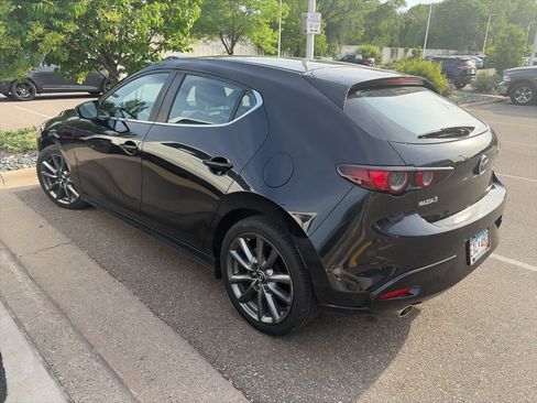 Used 2020 MAZDA MAZDA3 Hatchback FWD image 4