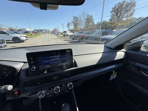 New 2026 Honda CR-V LX image 17