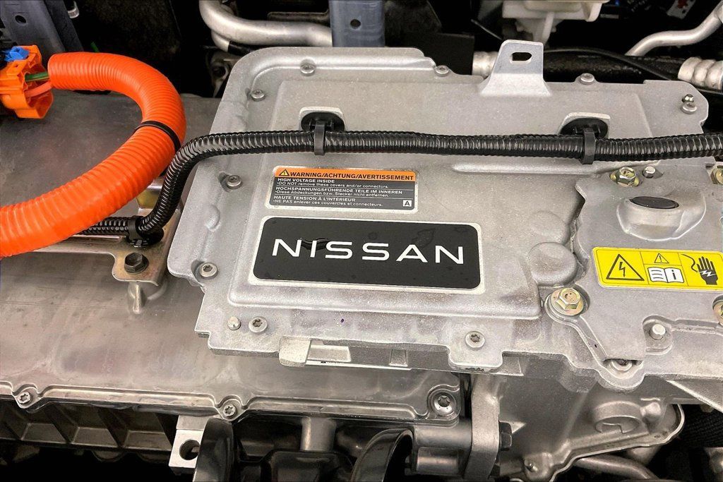 Used 2023 Nissan Ariya FWD image 32