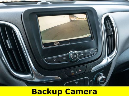 Used 2023 Chevrolet Equinox LS AWD/4WD image 5