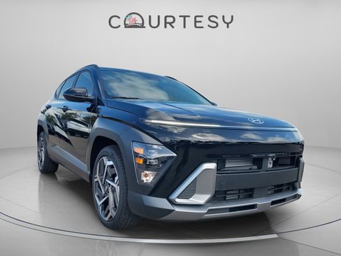 New 2026 Hyundai Kona SEL Premium image 4