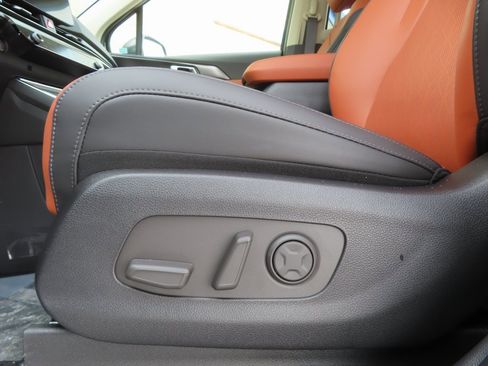 New 2026 Kia Carnival SX image 10