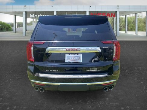 Used 2024 GMC Yukon Denali w/ Advanced Technology Package AWD/4WD image 3
