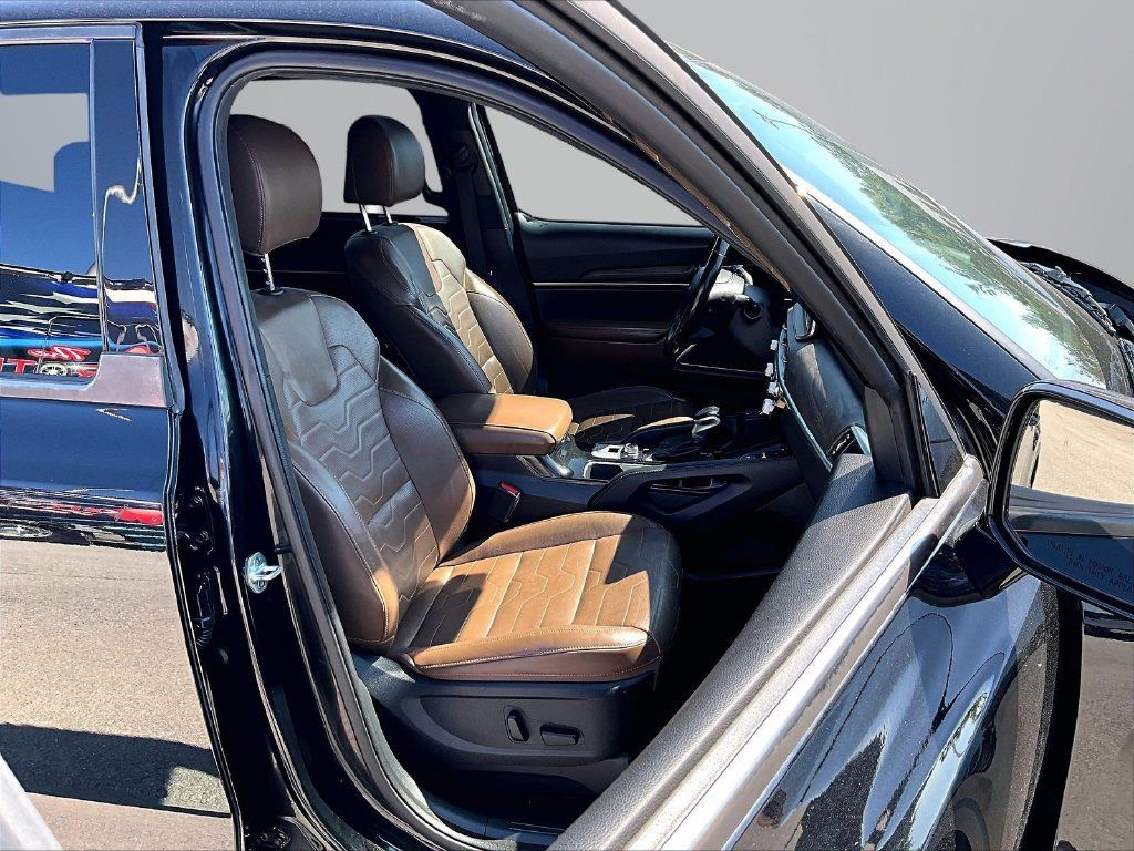 Used 2022 Kia Telluride SX w/ SX Prestige Package AWD/4WD image 8