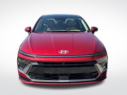 Used 2025 Hyundai Sonata Limited FWD image 10