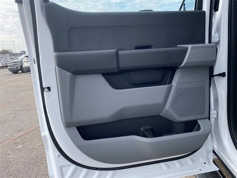 New 2026 Ford F550 4x4 Crew Cab Super Duty image 9
