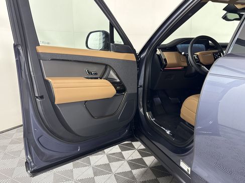 New 2026 Land Rover Range Rover Sport SE AWD/4WD image 5
