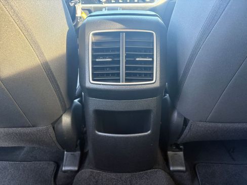 Used 2025 Kia Sportage LX image 22