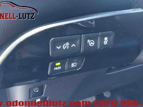 Used 2019 Toyota Prius Prime Advanced image 17