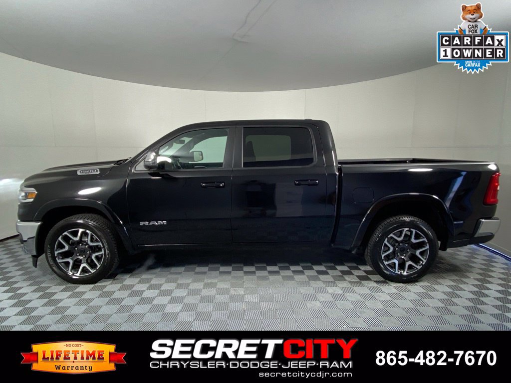 Used 2025 RAM 1500 Laramie AWD/4WD image 4