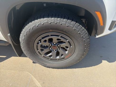 New 2026 Nissan Frontier PRO-4X w/ Tow Package AWD/4WD image 4