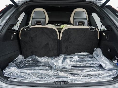 New 2026 Volvo XC90 B6 Plus w/ Protection Package Premier AWD/4WD image 9