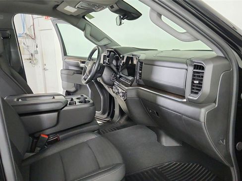 Used 2026 Chevrolet Silverado 1500 LT AWD/4WD image 21