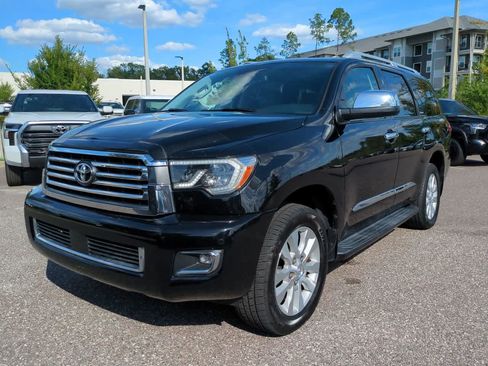Used 2018 Toyota Sequoia Platinum AWD/4WD image 2
