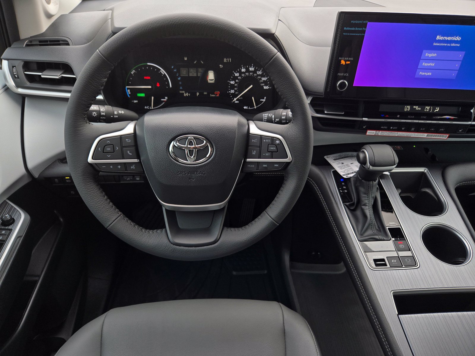Certified 2026 Toyota Sienna XLE FWD image 13