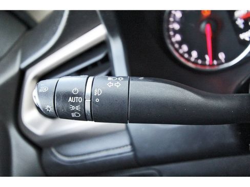 Used 2019 GMC Acadia Denali w/ Technology Package FWD image 18