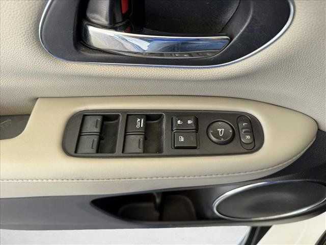 Used 2016 Honda HR-V EX-L image 15