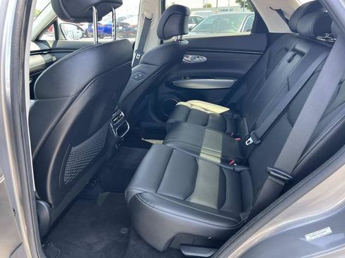 Used 2023 Genesis GV70 2.5T w/ Select Package AWD/4WD image 22