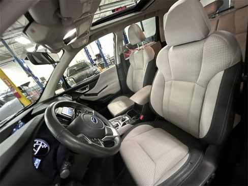 Used 2021 Subaru Forester Premium image 15