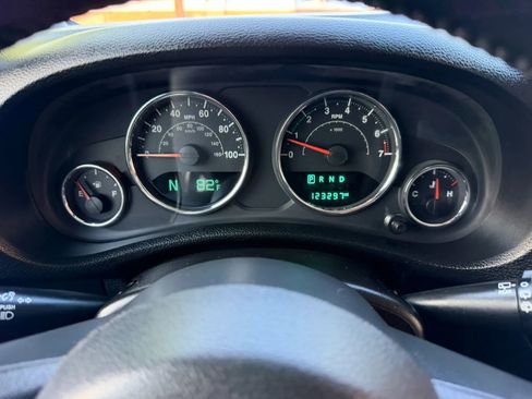 Used 2016 Jeep Wrangler Unlimited Sport w/ Quick Order Package 24S AWD/4WD image 12