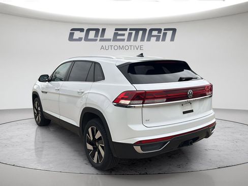 Used 2024 Volkswagen Atlas Cross Sport SE FWD image 7