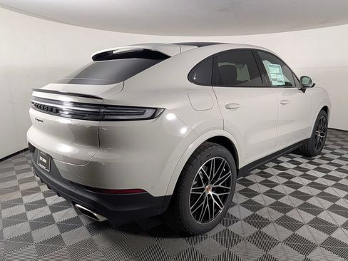 New 2026 Porsche Cayenne Coupe AWD/4WD image 7