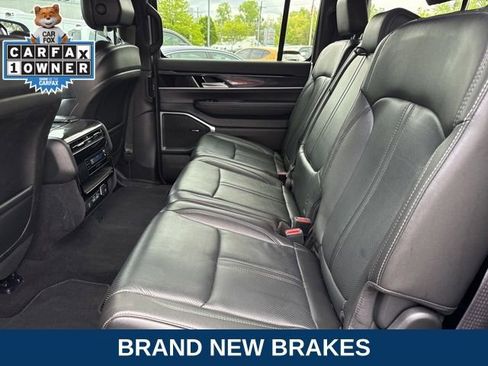 Used 2023 Jeep Wagoneer 4WD w/ Premium Group I image 22