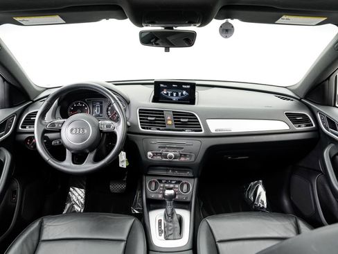 Used 2018 Audi Q3 2.0T Premium image 21