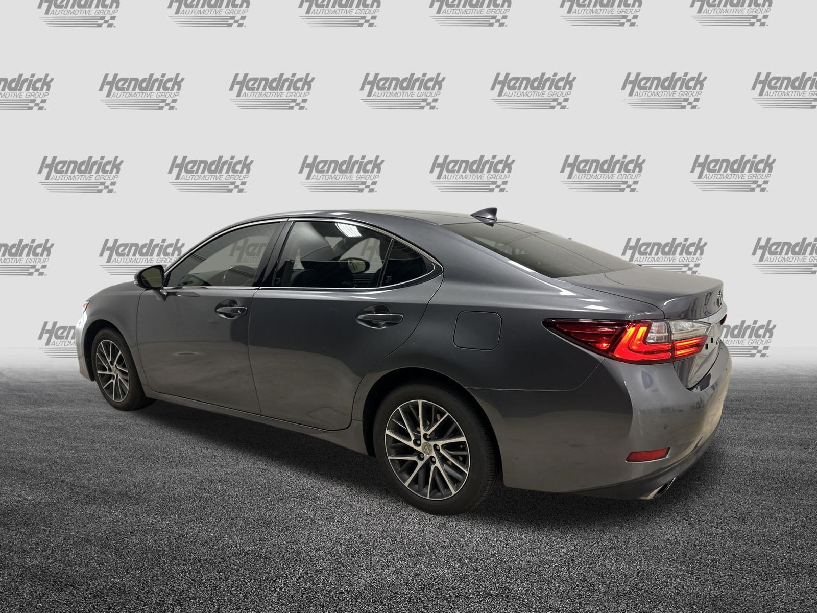 Used 2017 Lexus ES 350 w/ Luxury Package FWD image 8